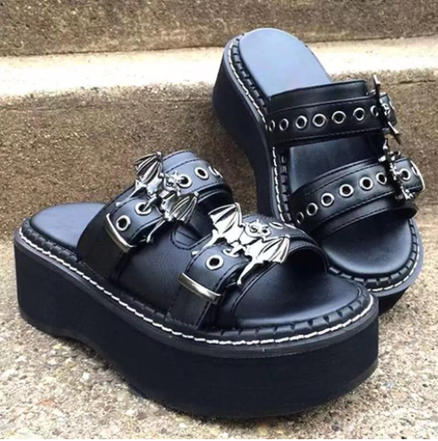 Niulatu Gothic Style Vampire Cosplay Platform Wedges Woman Shoes Sandals Summer Cosy Fashion Women Shoes Slipper Sandals DJSE