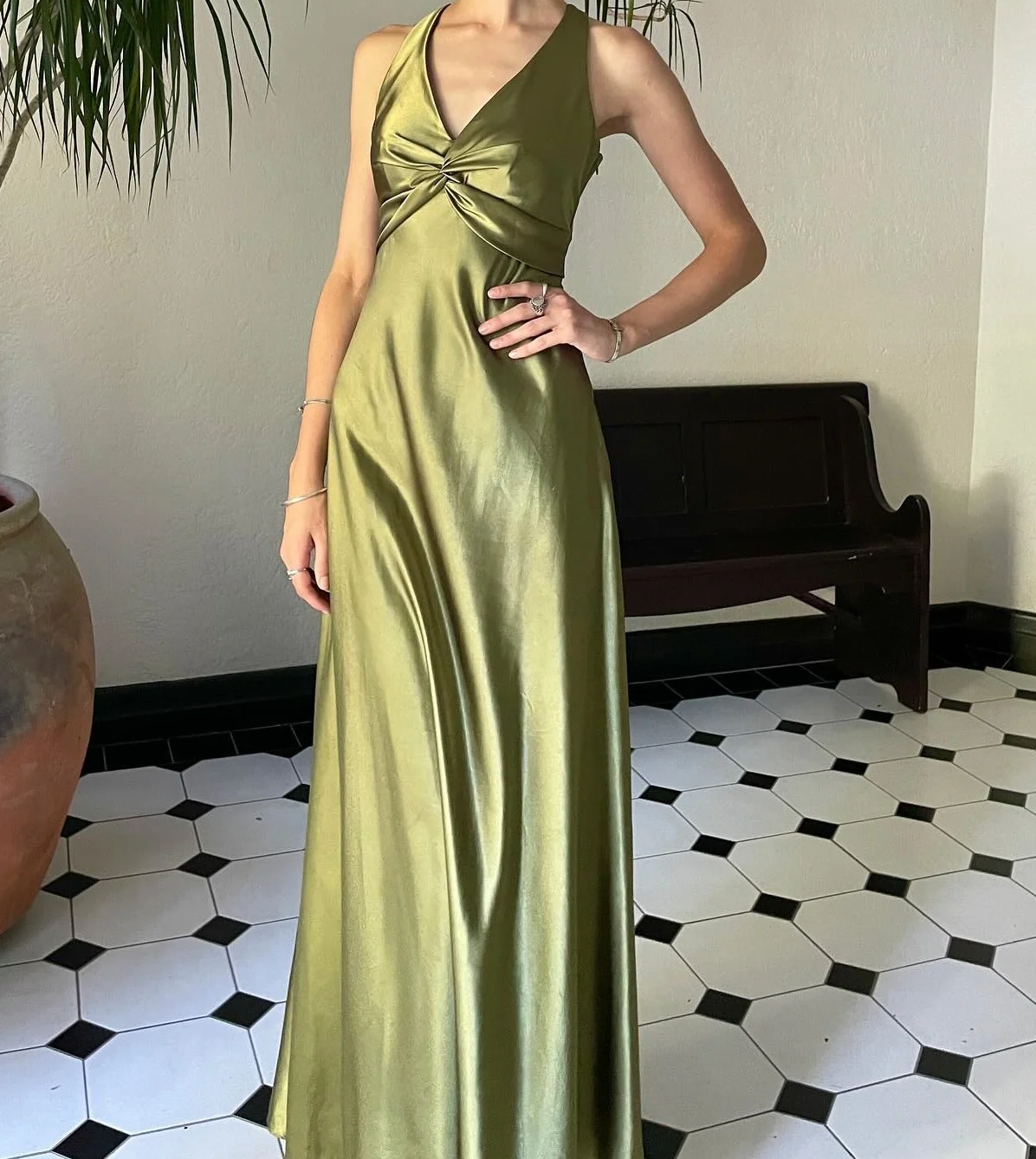 Niulatu Yellow ??A-Line Long Prom Dress for Party&Guest-V Neck Satin Beautiful Backless Formal Evening Dress HZ1026