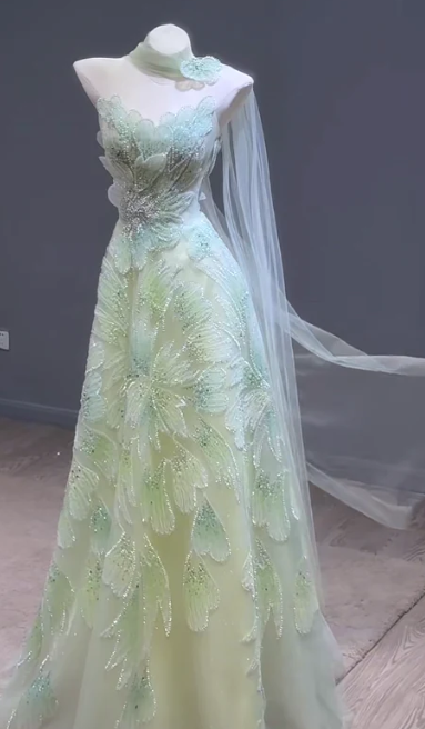 Niulatu Strapless Green A-Line Birthday Dress Tulle Long Prom Dresses Elegant Evening Gowns with Beading HZ1026
