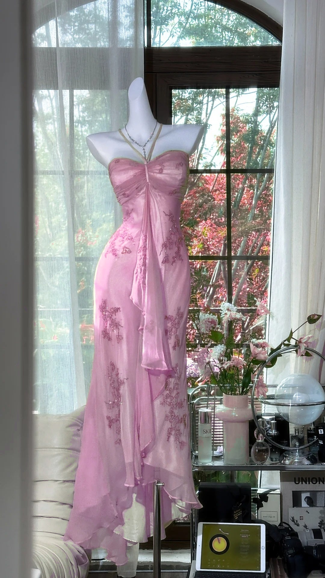 Niulatu Halter Sheath Chiffon Beaded Formal Dresses, Light Green Long Prom Dresses HZ1026