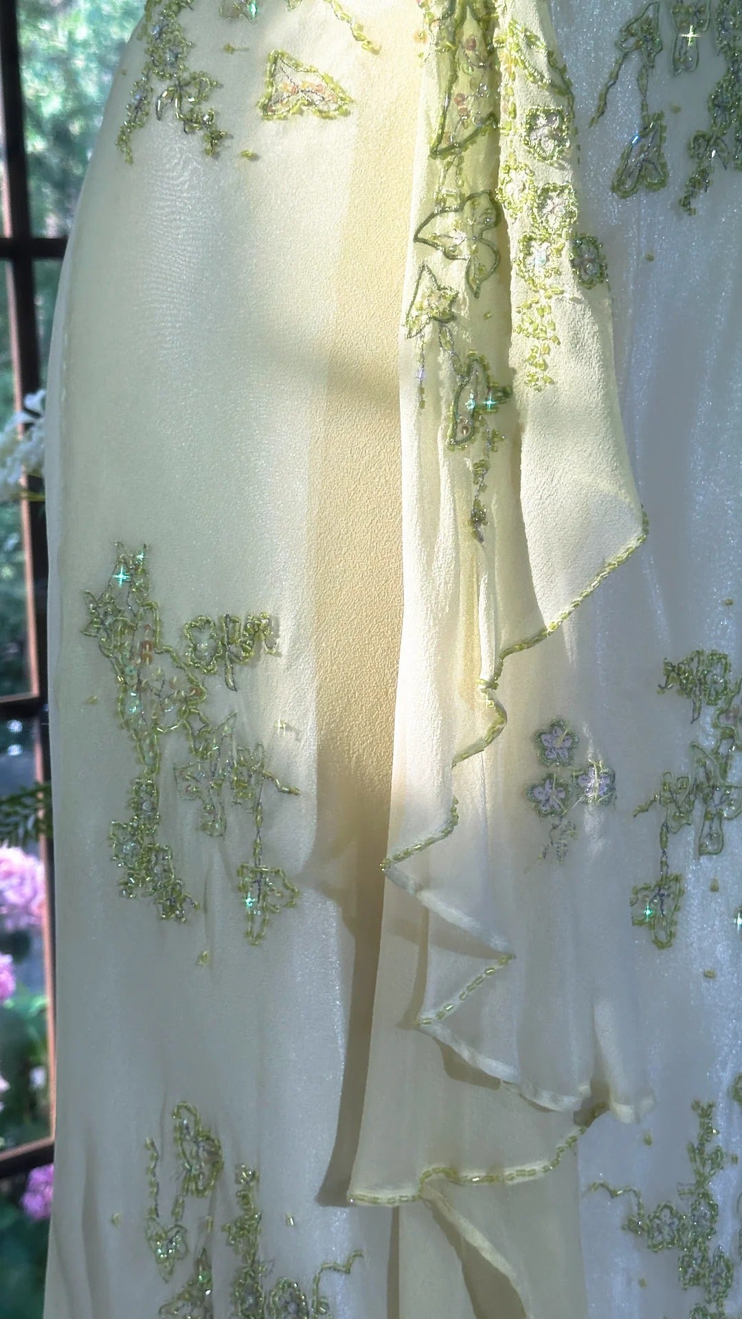 Niulatu Halter Sheath Chiffon Beaded Formal Dresses, Light Green Long Prom Dresses HZ1026