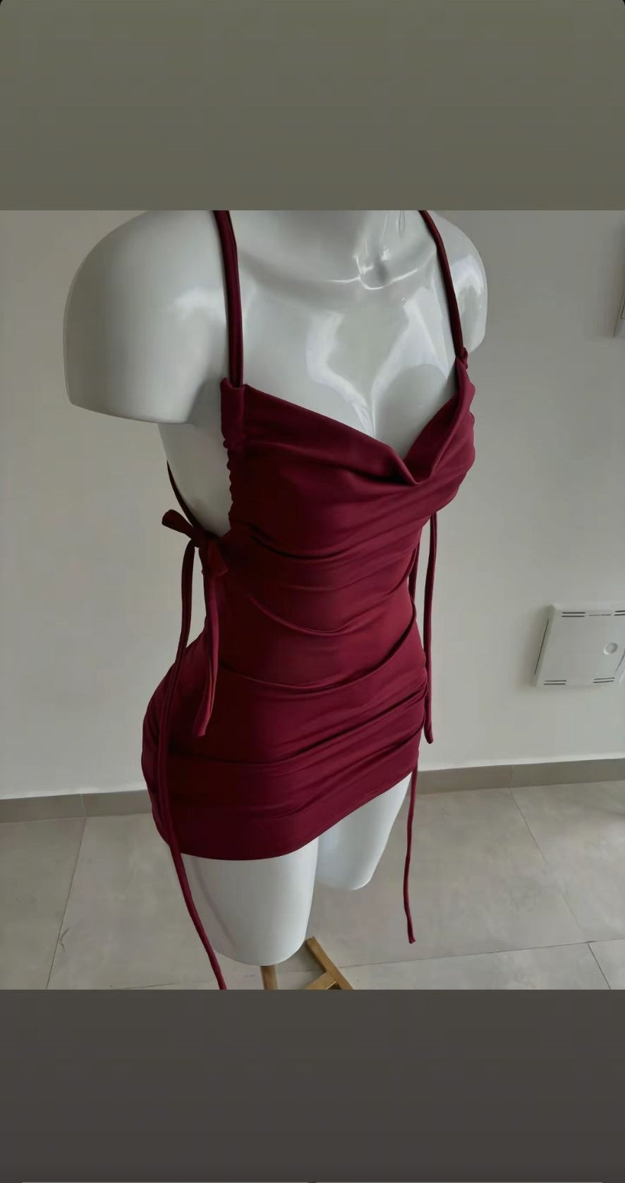 Niulatu Bodycon Spaghetti Strap Formal Dress Short Party Dress Satin Burgundy Homecoming Dress HZ1026
