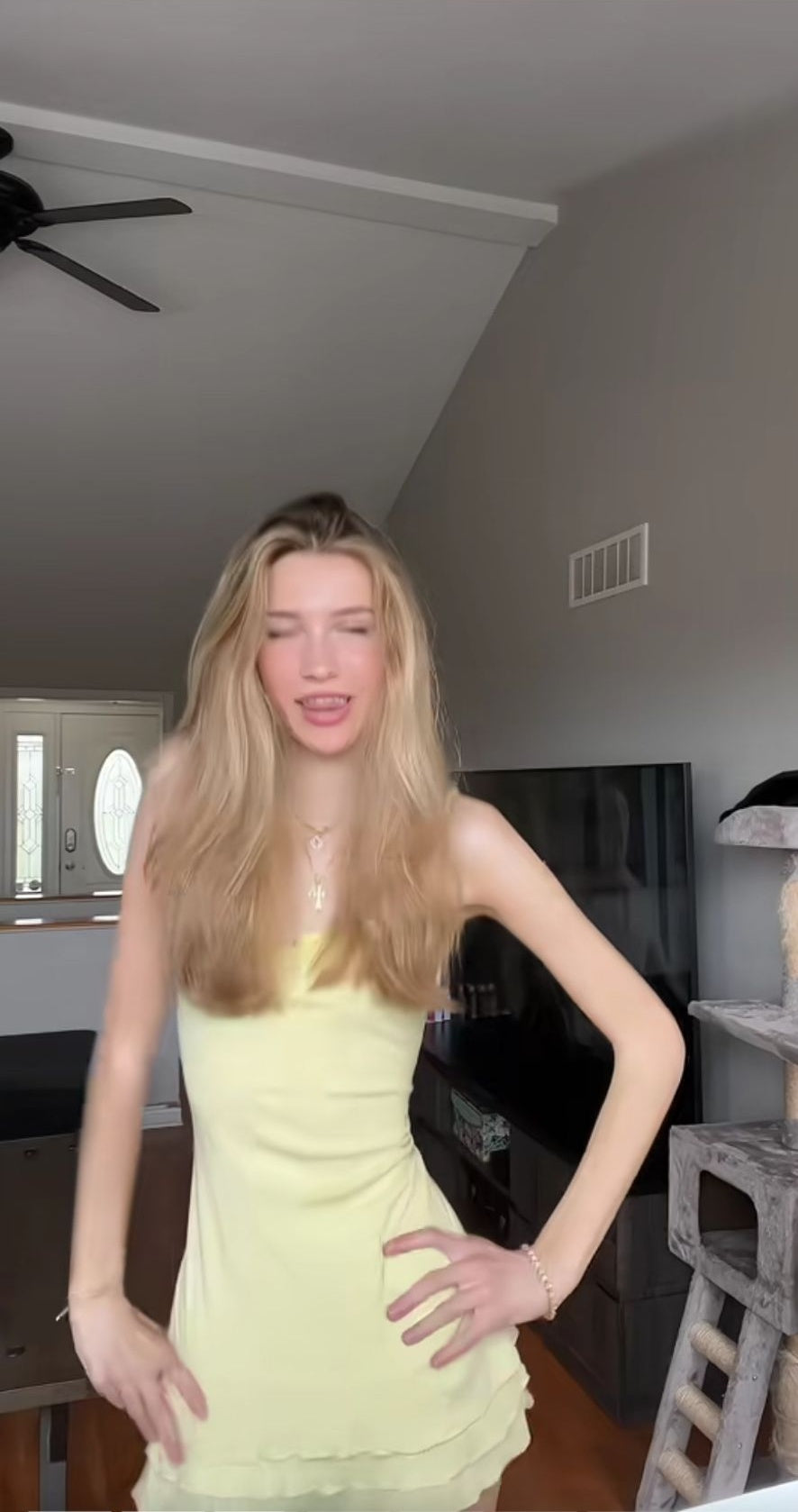 Niulatu Butter Yellow Sheath Chiffon Formal Dress Sweet 18th Birthday Dress Spaghetti Strap Homecoming Dresses HZ1026