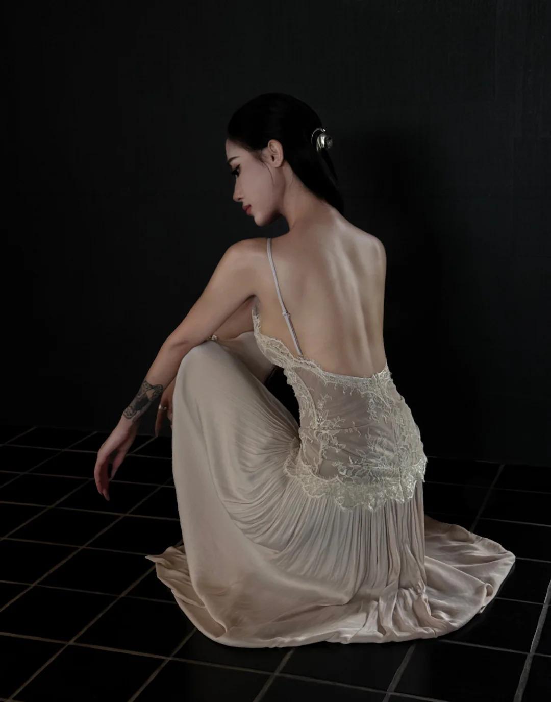 Niulatu Sheath Halter Long Prom Dresses Chiffon Lace Applique Backless Birthday Dresses Formal Dresses HZ1026