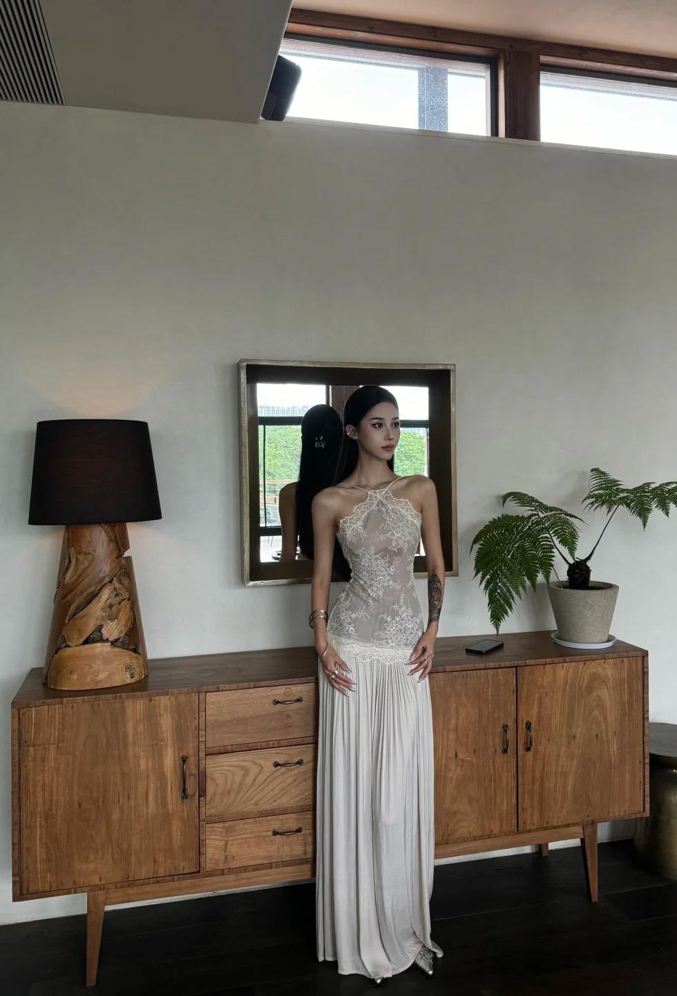 Niulatu Sheath Halter Long Prom Dresses Chiffon Lace Applique Backless Birthday Dresses Formal Dresses HZ1026