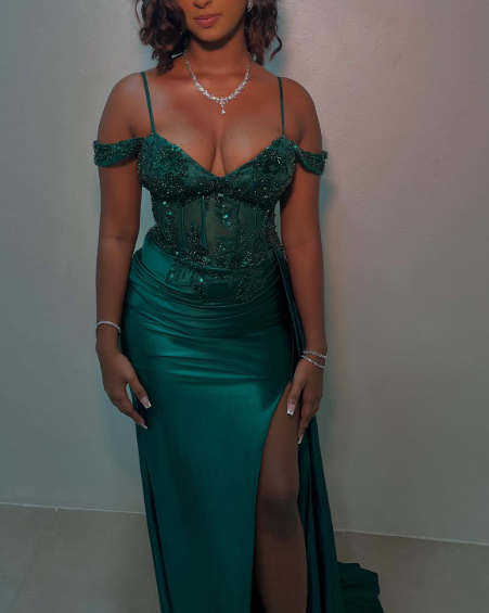 Niulatu Sheath Green Formal Dresses Satin Applique Long Prom Dresses with Slits HZ1026
