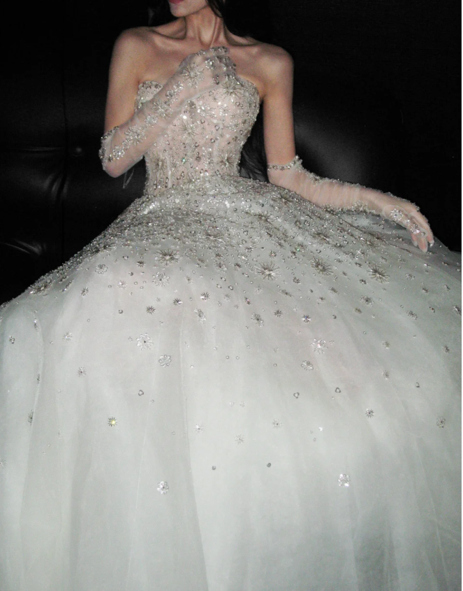 Niulatu Sweetheart Neck Ball Gown Long Wedding Dresses Tulle Beaded Sleeveless Bridal Gowns White Bridal Dresses HZ1026