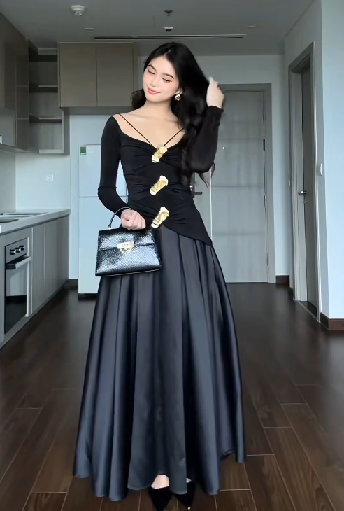 Niulatu V-neck Two-Piece Long Prom Dress Satin Black Guest Dress HZ1026