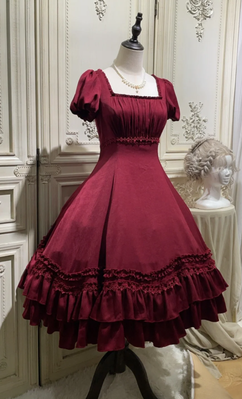 Niulatu Square Neck Ball Gown Satin Ruffle Short Birthday Dresses Burgundy Lolita Dresses HZ1026