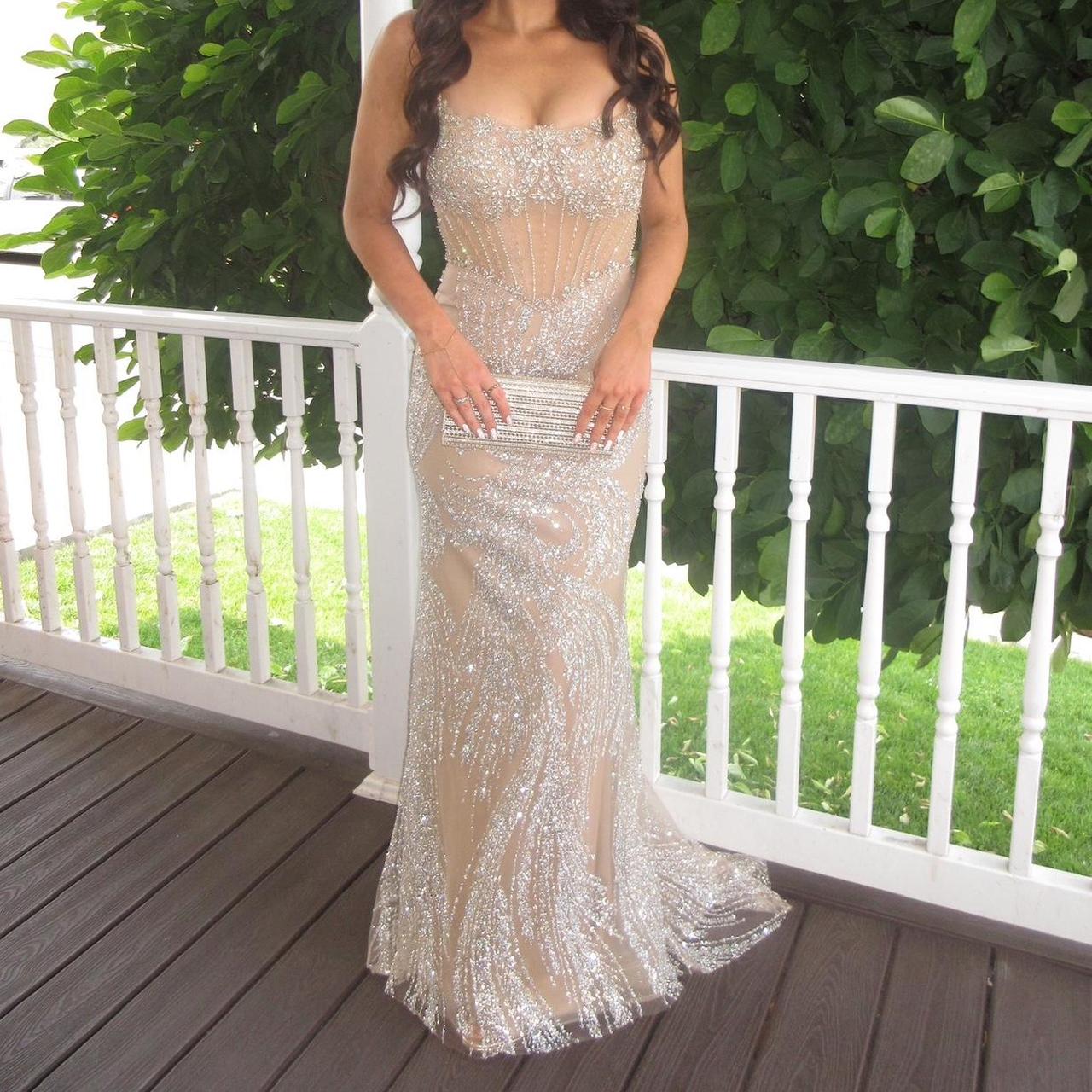 Niulatu Strapless Sheath Champagne Long Prom Dresses Rhinestone Tulle Birthday Dresses Champagne Evening Dresses HZ1026