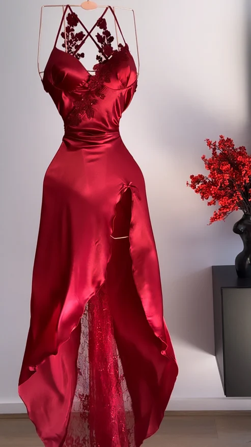 Niulatu A Line Halter Red Sleeveless Long Party Dress Prom Dresses SD1457