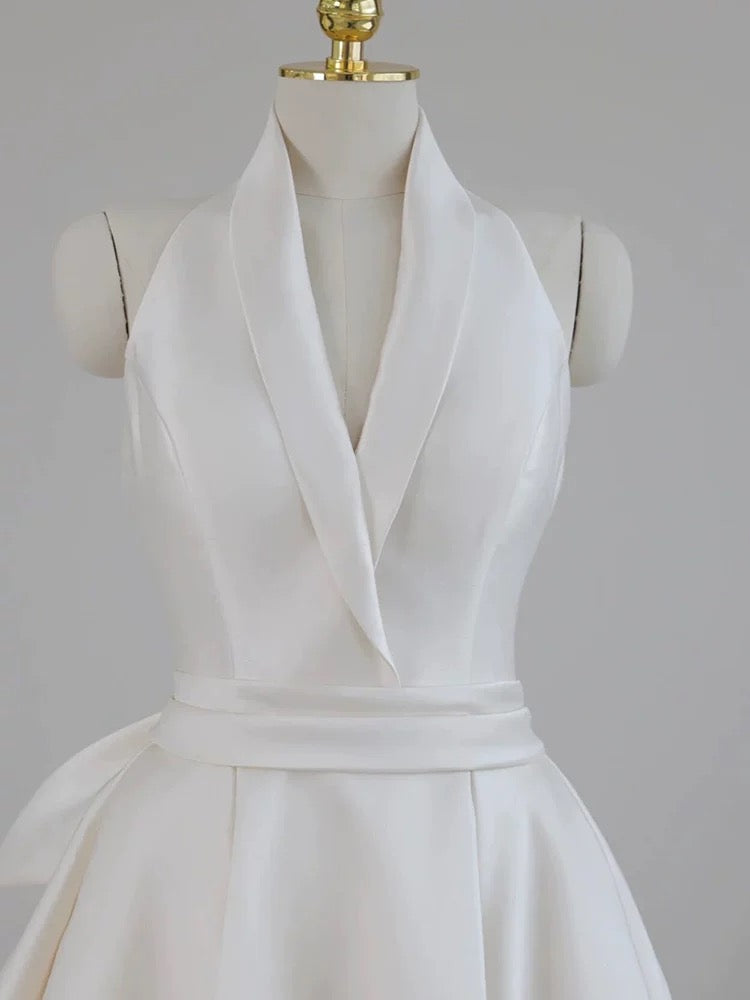 Niulatu Ball Gown Halter Neckline Satin Pleats White Wedding Dresses SD2113