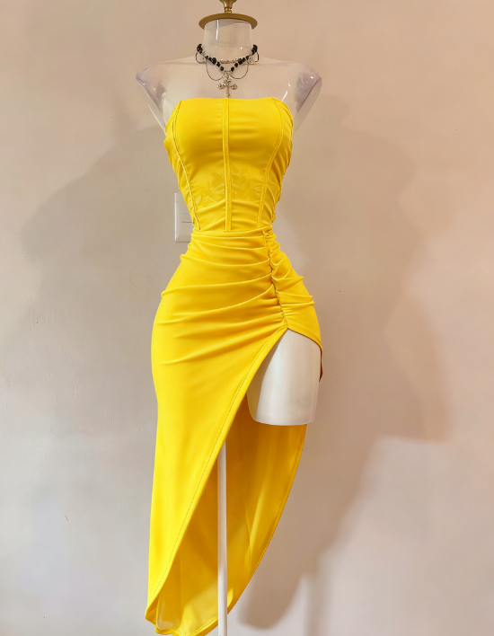 Niulatu Burgundy Strapless Party Dress Bodycon Satin Short Evening Gowns Sexy Birthday Dresses HZ1031