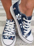 Niulatu Women Shoes for Women 2025 Retro Floral Print Canva Shoes Female Fashion Student Spring Flat Lace-up Sneakers Casual Shoes Women DJSE