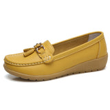 Niulatu Women Shoes Spring Autumn Cow Leather Flats Women Footwear Slip On Loafers Mother Moccasins Shoes Female Large Size DJSE
