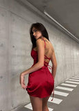 Niulatu A line Spaghetti Straps Red Short Ruffles Homecoming Dresses HZ1110
