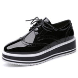 Niulatu Women Brogue Shoes Platform Autumn Patent Leather Black Casual Flats Lady Derby Classic Varnish Oxfords Female Footwear DJSE