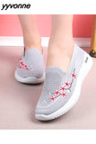 Niulatu Women Sneakers Mesh Breathable Floral Comfort Mother Shoes Soft Solid Color Fashion Female Footwear Lightweight Zapatos De Mujer DJSE