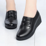 Niulatu Mom Wedges Platform Shoes for Women 2025 Black Leather Sneaker Woman Nurse Shoes Summer Flats DJSE