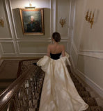 Niulatu A Line Strapless Black Satin Short Prom Dress Homecoming Dress HZ0113