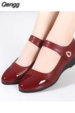 Niulatu Women's Black Working Shoes Mother Shoe Soft Sole Comfortable Mid-heel Single Shoes Non-slip Leather Shoes for Middle-aged Women DJSE