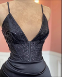 Niulatu Black Spaghetti Straps Evening Dress with Split HZ1007
