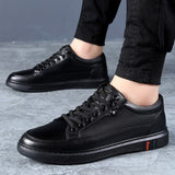 Niulatu Genuine Leather Shoes Men Footwear Soft Leather Mens Casual Shoes Flat Brand Male Footwear Black Brown A4906 DJSE