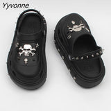 Niulatu punk metal rivets Sandals Women Slippers Platform Sandals Outdoor Clogs Thick Street Beach Slippers Flip Flops Garden Shoes DJSE