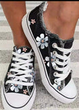 Niulatu Women Shoes for Women 2025 Retro Floral Print Canva Shoes Female Fashion Student Spring Flat Lace-up Sneakers Casual Shoes Women DJSE