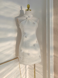 Niulatu A line Halter White Satin Short Homecoming Dresses Birthday Outfits SD403
