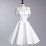 Niulatu A Line Straps White Cocktail Dresses Short Homecoming Dress HZ1110