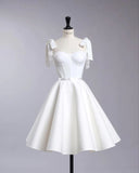 Niulatu A Line Straps White Cocktail Dresses Short Homecoming Dress HZ1110