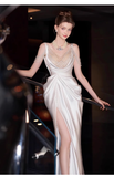 Niulatu Mermaid Straps White Pearls Slit Long Wedding Dresses HZ1110