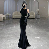Niulatu Sheath Sleeveless Black Velvet Backless Long Prom Dresses HZ1110