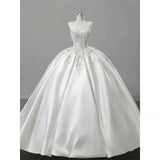Niulatu Ball Gown Sweetheart Sleeveless White Lace Wedding Dresses With Beads HZ1110
