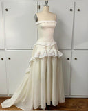 Niulatu A Line Strapless Lace Sleeveless Ivory Long Prom Dress Evening Dresses HZ1110