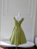 Niulatu A line Straps Green Short Homecoming Dresses Birthday Outfit HZ1110