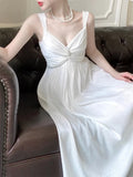 Niulatu A line Straps Sleeveless White Chiffon Long Prom Dresses HZ1110