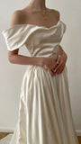 Niulatu white satin Bridal dress white Wedding dress With Ruffles HZ1110