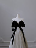 Niulatu Ball Gown Off The Shoulder Black Velvet Long Prom Dresses Party Evening Dress HZ1110