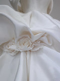 Niulatu Ball Gown Off The Shoulder White Short Sleeves Floral Satin Wedding Dresses With Ruffles HZ1110