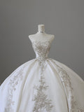 Niulatu Ball Gown Strapless White Lace Satin Long Wedding Dresses Brides Dress S3811