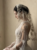 Niulatu Ball Gown Halter White Tulle Lace With Veil Gloves Long Wedding Dresses HZ1110