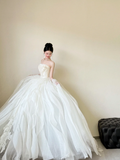 Niulatu Ball Gown Strapless White Satin Tulle Applique With Gloves Long Wedding Dresses HZ1110