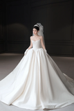 Niulatu Elegant Ball Gown Strapless Satin Applique With Veil Gloves Long Wedding Dresses HZ1110