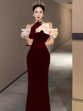 Niulatu Mermaid Burgundy Velvet Prom Dresses With Gloves HZ1110