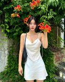 Niulatu A Line Spaghetti Straps Satin Short Homecoming Dress 17th Birthday Outfits HZ1110