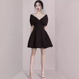 Niulatu A line Spaghetti Straps Black Satin Birthday Outfit Homecoming Dresses HZ1110
