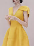 Niulatu A line V Neckline Yellow Satin Birthday Outfit Homecoming Dresses HZ1110