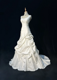 Vintage Bridal Gown 1960s Ball Gown Square Neck Sleeveless Taffeta Pleated Long White Wedding Dresses Elegant Bridal Gowns HZ1214